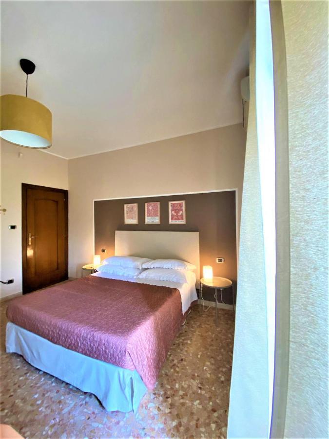 Gasthuis Casa Viola A 900 Mt Dalla Staz. *